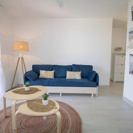 Bright Apt Of 32 M Renovated Near Town Fréjus Εξωτερικό φωτογραφία